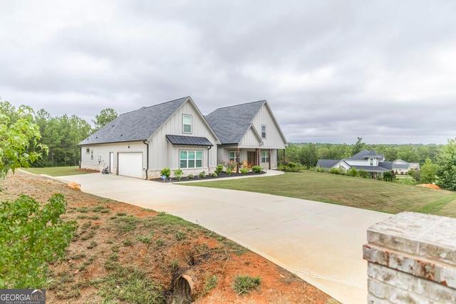 216 Creekside Trail, Forsyth, GA 31029