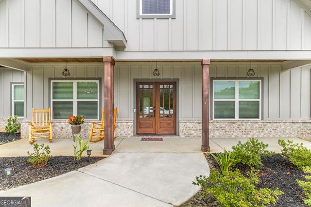 216 Creekside Trail, Forsyth, GA 31029