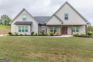 216 Creekside Trail, Forsyth, GA 31029