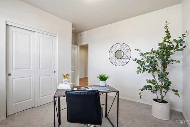 18522 White Rose Pl, Nampa, ID 83687