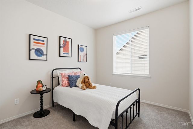 18522 White Rose Pl, Nampa, ID 83687