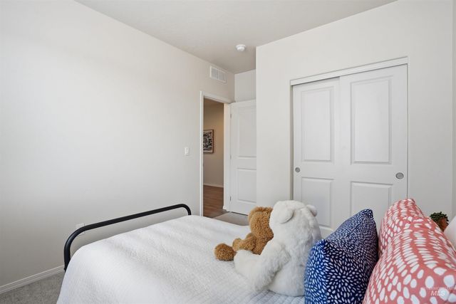 18522 White Rose Pl, Nampa, ID 83687