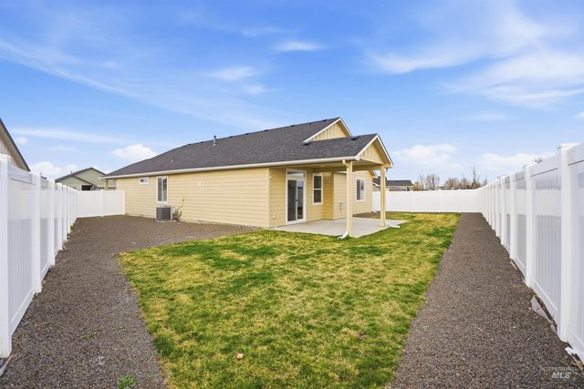 18522 White Rose Pl, Nampa, ID 83687