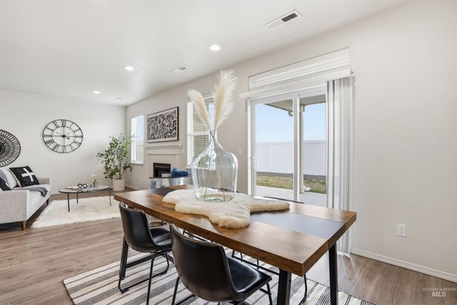 18522 White Rose Pl, Nampa, ID 83687