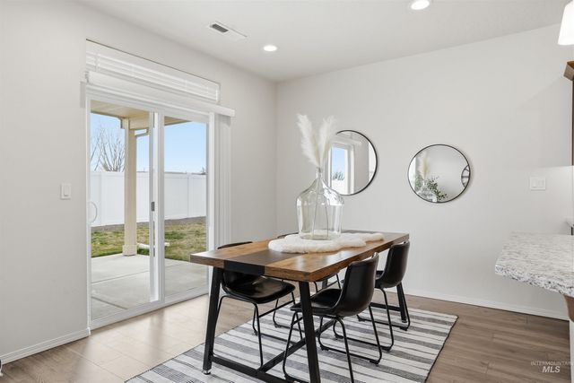 18522 White Rose Pl, Nampa, ID 83687