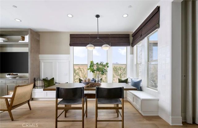 11832 Canoga Avenue, Chatsworth, CA 91311