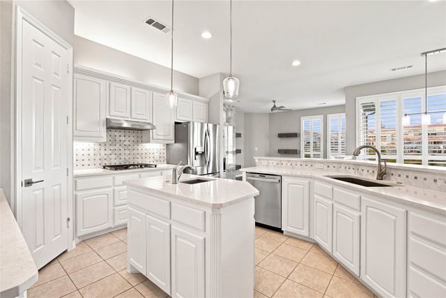6904 Edgewater Drive, Mckinney, TX 75072