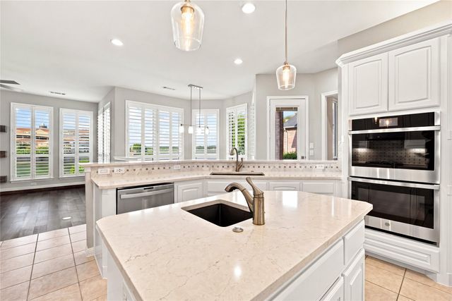 6904 Edgewater Drive, Mckinney, TX 75072
