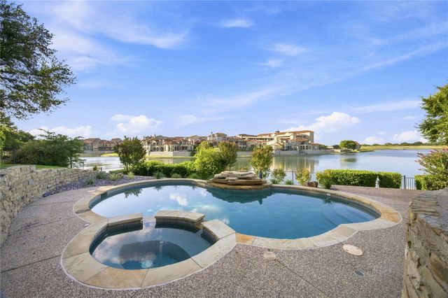 6904 Edgewater Drive, Mckinney, TX 75072