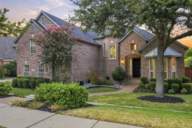 6904 Edgewater Drive, Mckinney, TX 75072