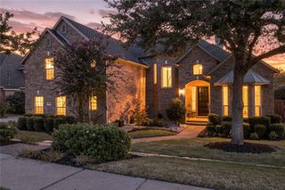 6904 Edgewater Drive, Mckinney, TX 75072