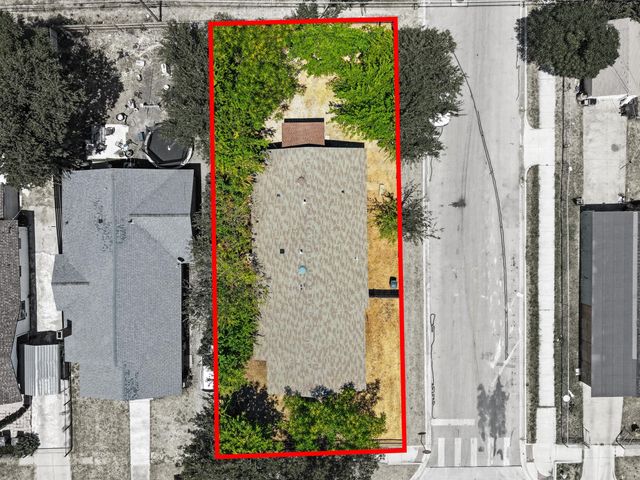 3435 Avenue M, Fort Worth, TX 76105