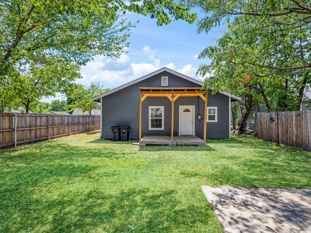 3435 Avenue M, Fort Worth, TX 76105