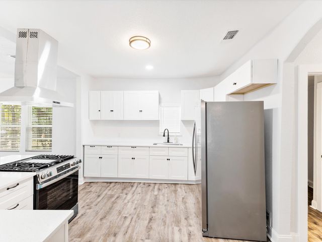 3435 Avenue M, Fort Worth, TX 76105