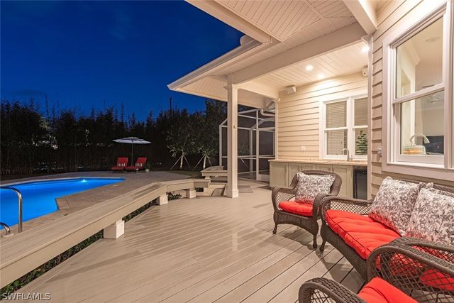 263 N Lake DR, Naples, FL 34102