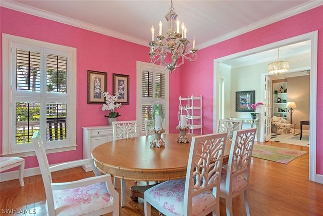 263 N Lake DR, Naples, FL 34102