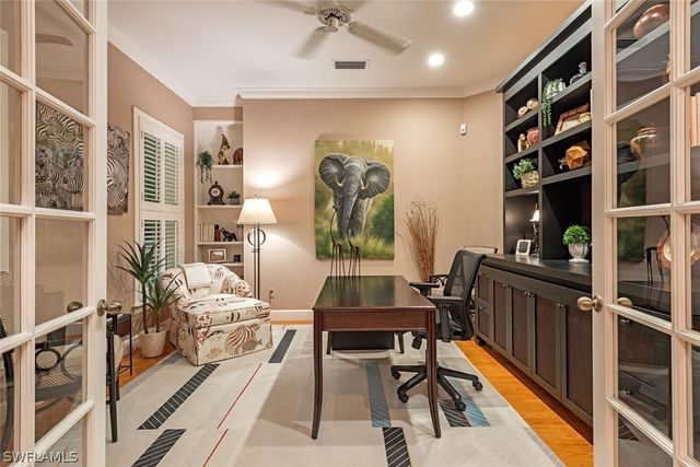 263 N Lake DR, Naples, FL 34102