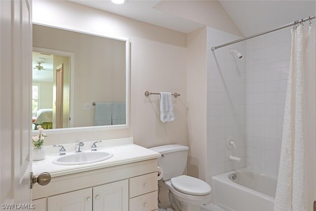 263 N Lake DR, Naples, FL 34102