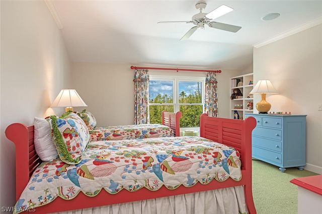 263 N Lake DR, Naples, FL 34102