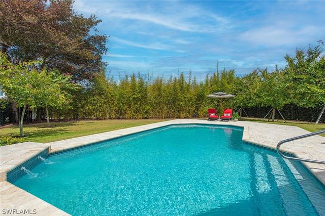 263 N Lake DR, Naples, FL 34102