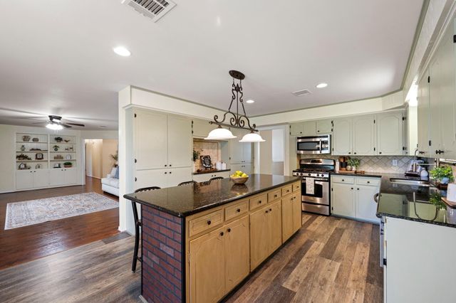 13926 Fm 442 Road, Needville, TX 77461