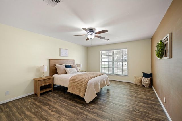 13926 Fm 442 Road, Needville, TX 77461