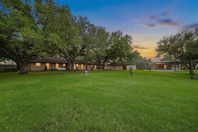 13926 Fm 442 Road, Needville, TX 77461
