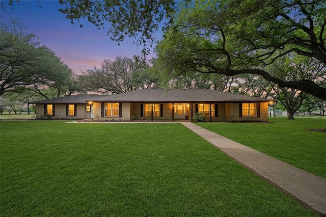 13926 Fm 442 Road, Needville, TX 77461