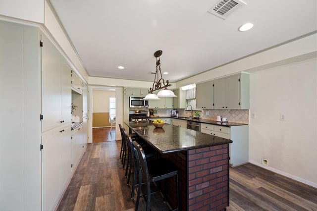 13926 Fm 442 Road, Needville, TX 77461