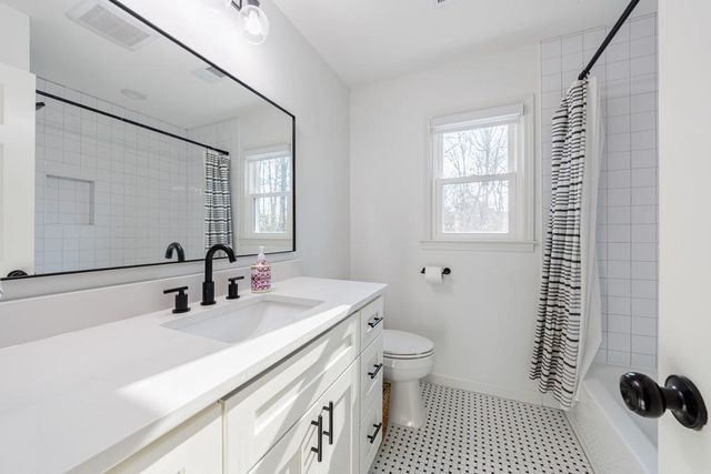 6417 Rosecommon Drive, Peachtree Corners, GA 30092