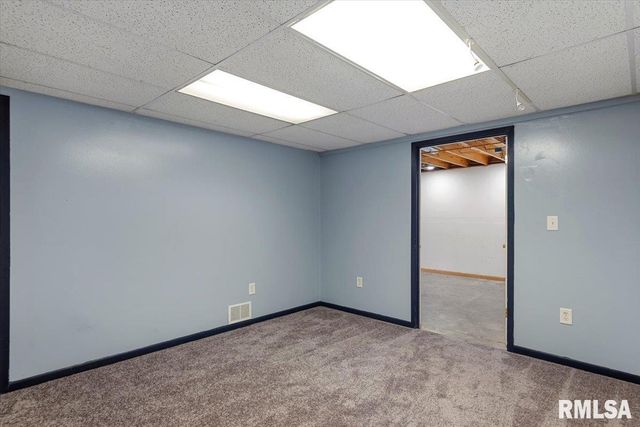 1524 Maureen Court, Springfield, IL 62702