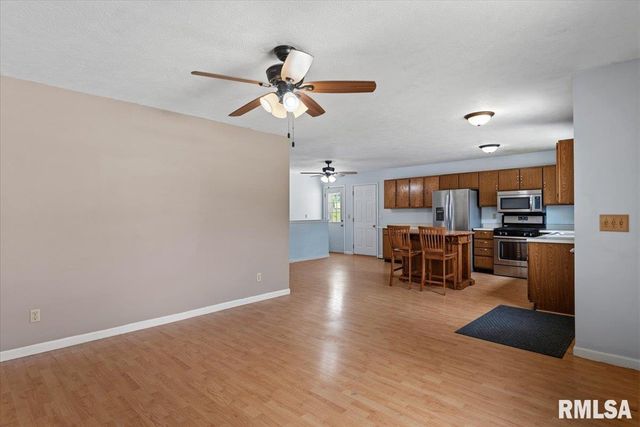 1524 Maureen Court, Springfield, IL 62702