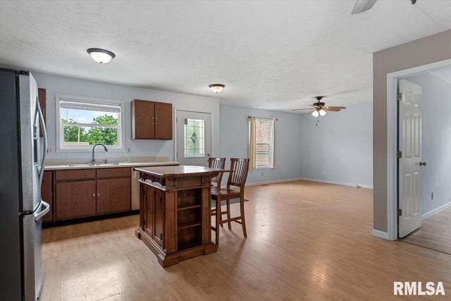 1524 Maureen Court, Springfield, IL 62702
