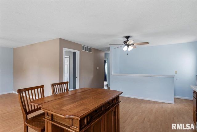 1524 Maureen Court, Springfield, IL 62702