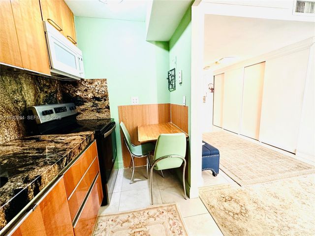 250 174th St 1510, Sunny Isles Beach, FL 33160