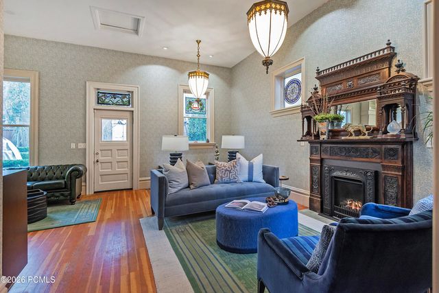 367 E 3rd Avenue, Salt Lake City, UT 84103