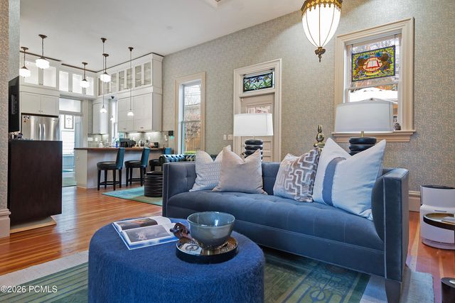 367 E 3rd Avenue, Salt Lake City, UT 84103