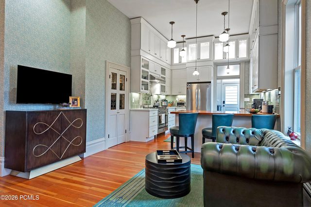 367 E 3rd Avenue, Salt Lake City, UT 84103