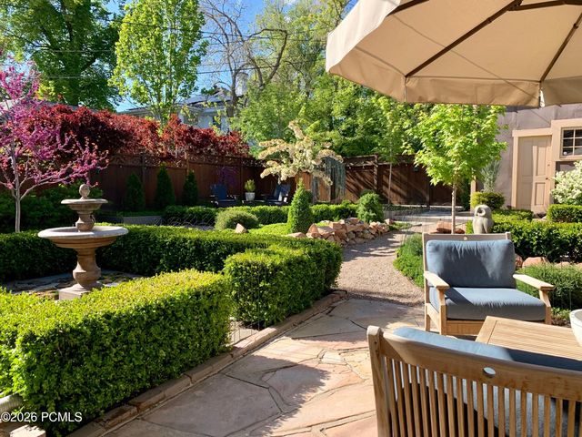 367 E 3rd Avenue, Salt Lake City, UT 84103