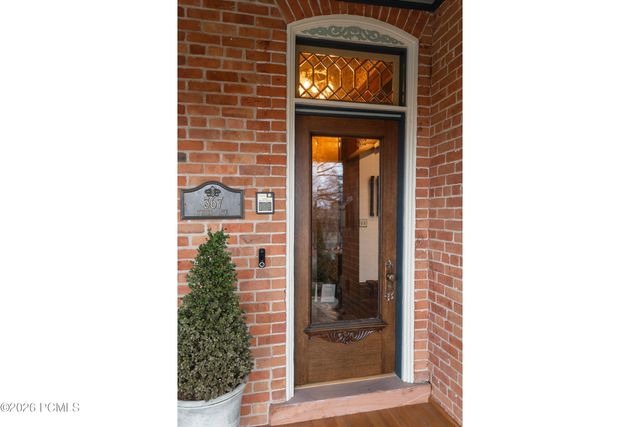 367 E 3rd Avenue, Salt Lake City, UT 84103