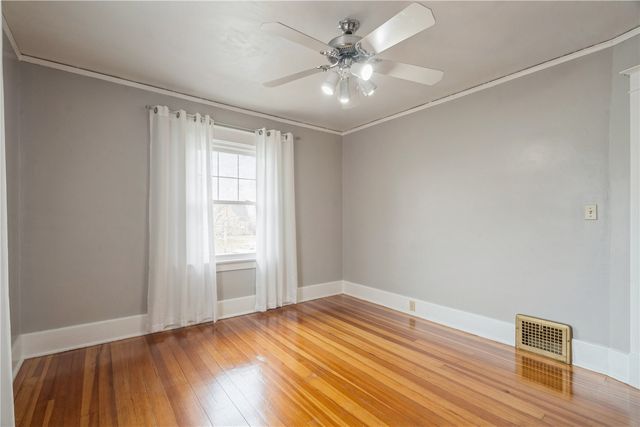 226 Johnson Ave, Cedar Rapids, IA 52405