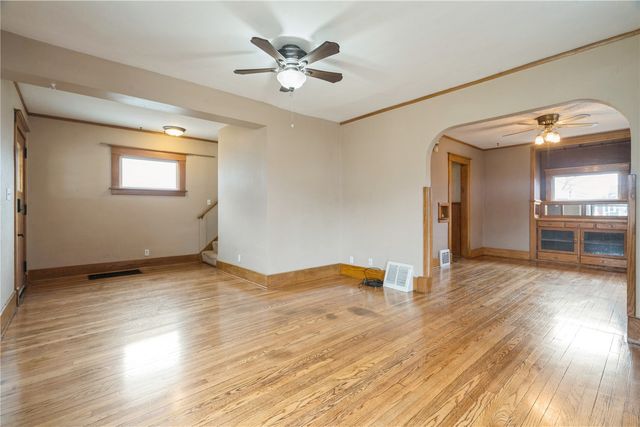 226 Johnson Ave, Cedar Rapids, IA 52405