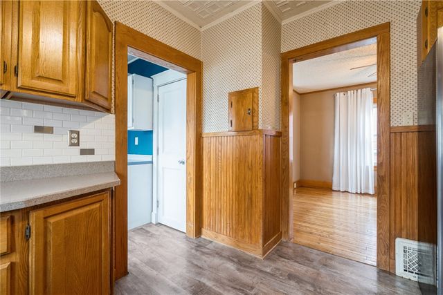 226 Johnson Ave, Cedar Rapids, IA 52405