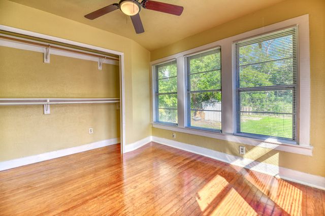 1559 Vermont Avenue, Dallas, TX 75216