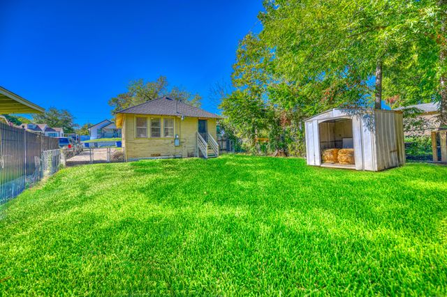 1559 Vermont Avenue, Dallas, TX 75216