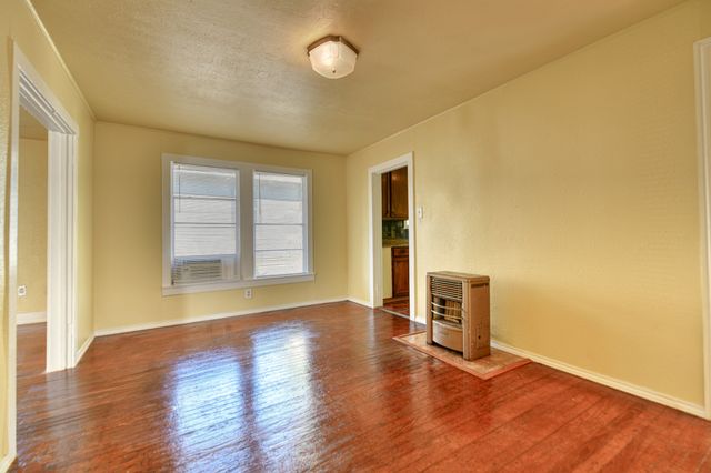 1559 Vermont Avenue, Dallas, TX 75216