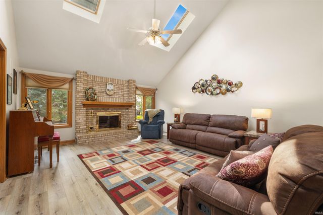 6615 Cherry Hill Parkway, Fort Wayne, IN 46835