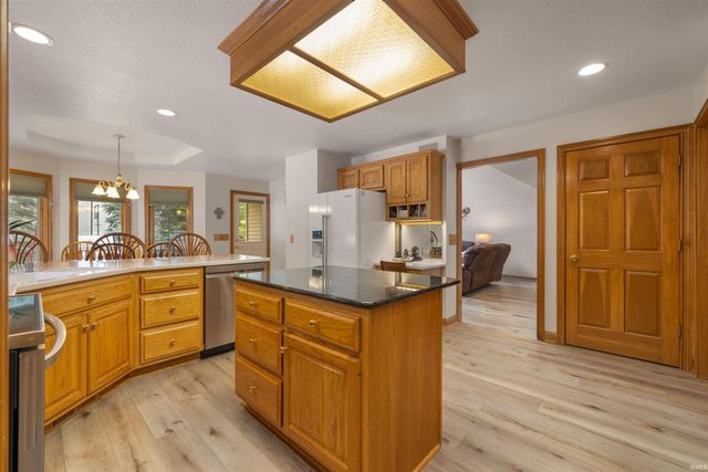 6615 Cherry Hill Parkway, Fort Wayne, IN 46835