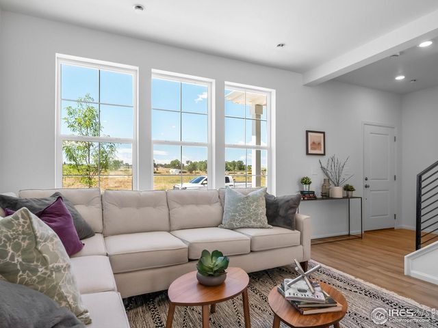 3379 Pearwood Dr, Johnstown, CO 80534