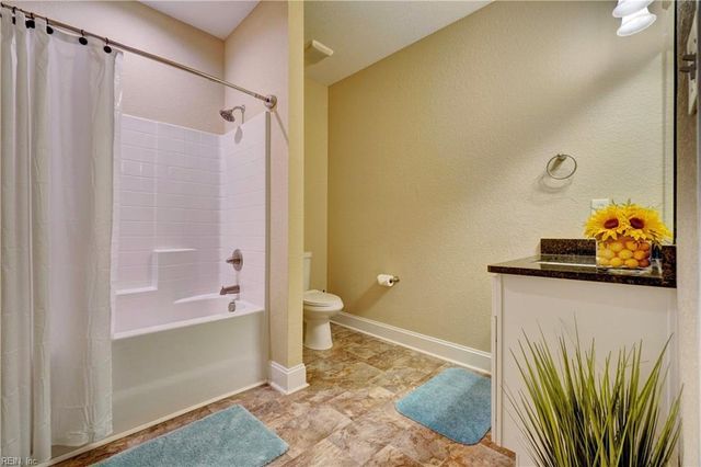 411 Maple RD, Yorktown, VA 23690